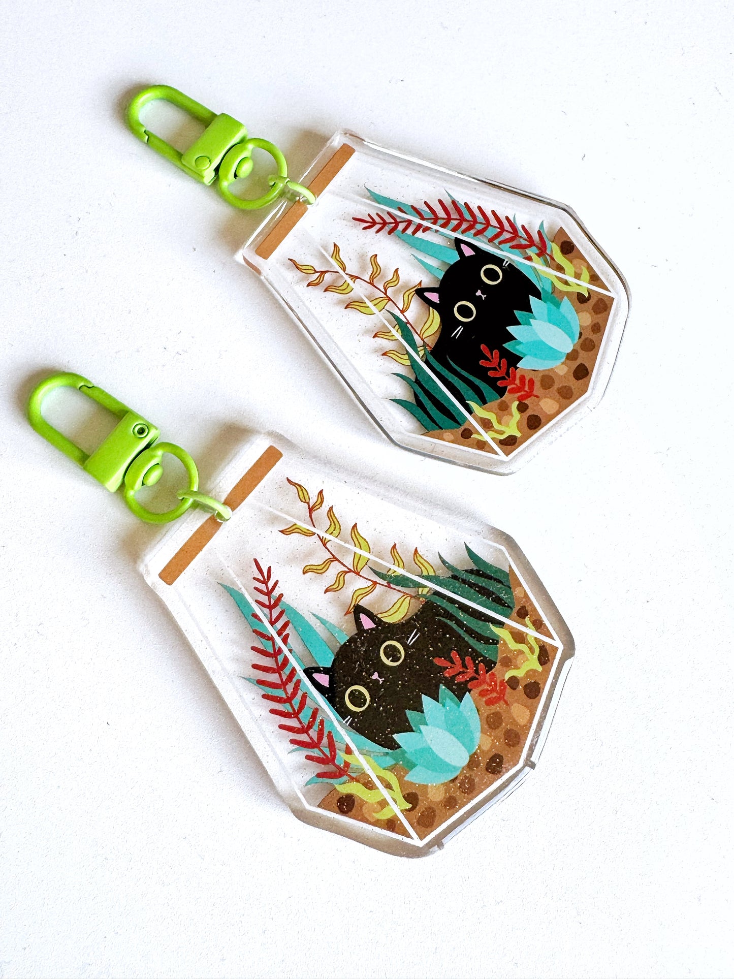 Cute Cat in a Terrarium Keyring – Kawaii Acrylic Glitter Keychain