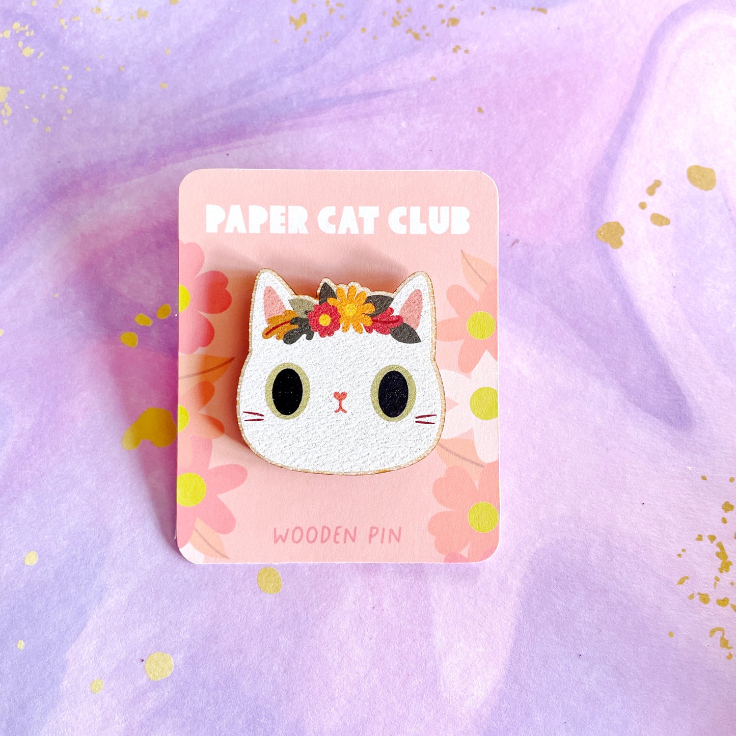 White Cat wooden pin badge - cute cat wooden pin - sustainable wood - eco gift - cat lover gift