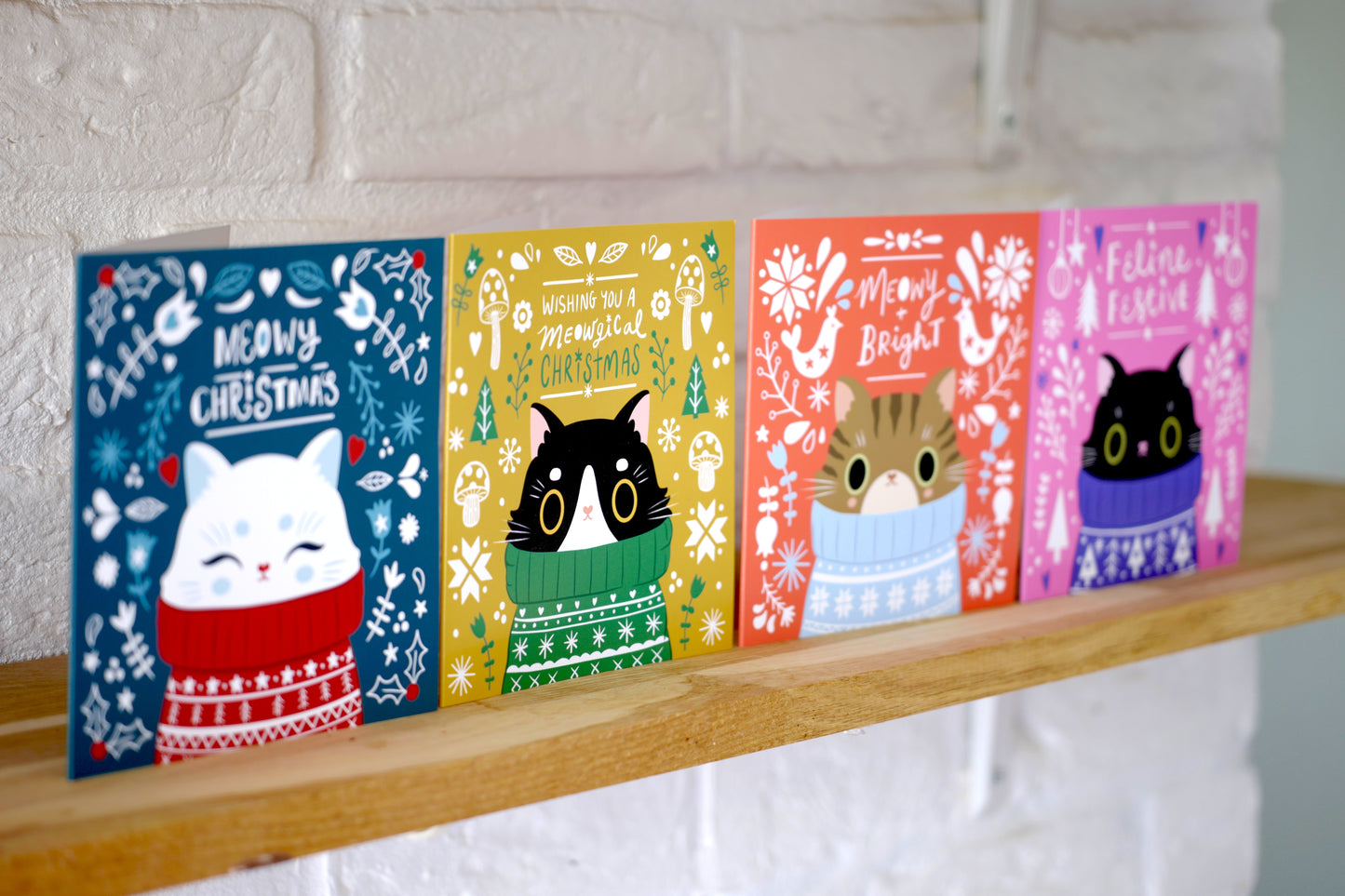 2025 Cozy Nordic Cat Christmas Card Set – Cute Cats in Festive Sweaters